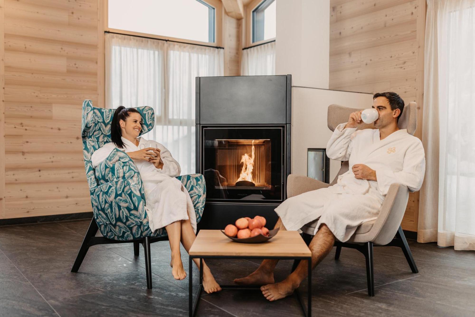 Hofgut Apartment & Lifestyle Resort Wagrain Bagian luar foto