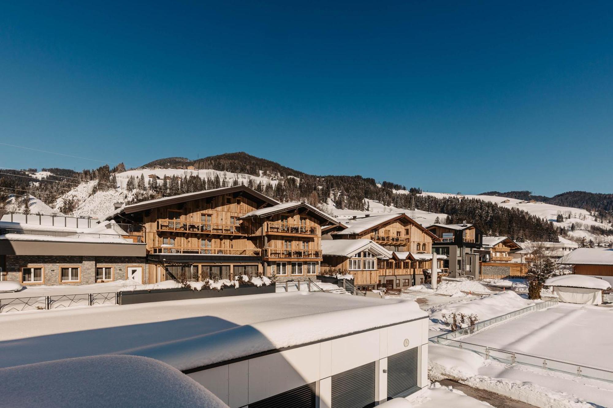 Hofgut Apartment & Lifestyle Resort Wagrain Bagian luar foto