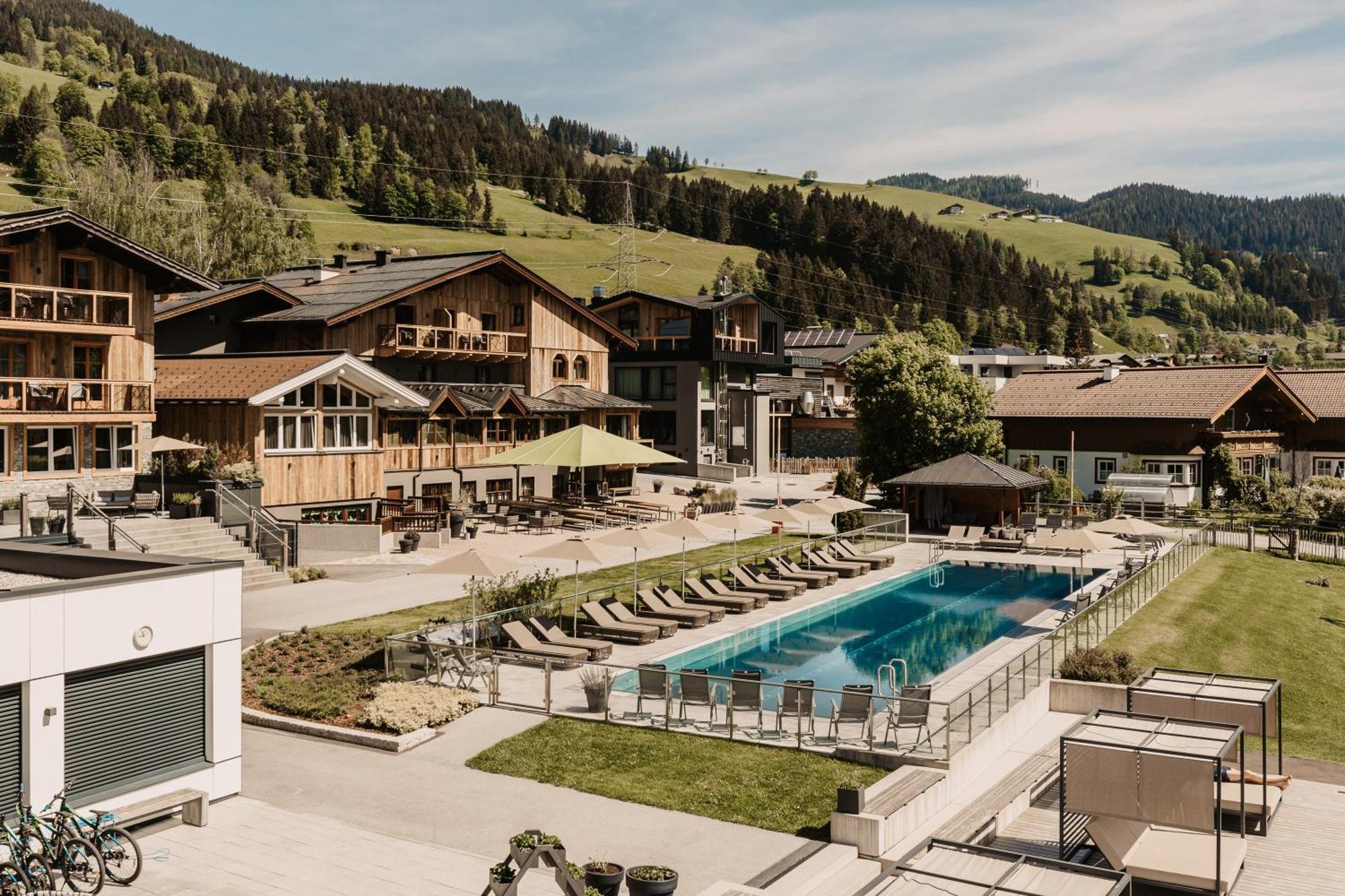 Hofgut Apartment & Lifestyle Resort Wagrain Bagian luar foto